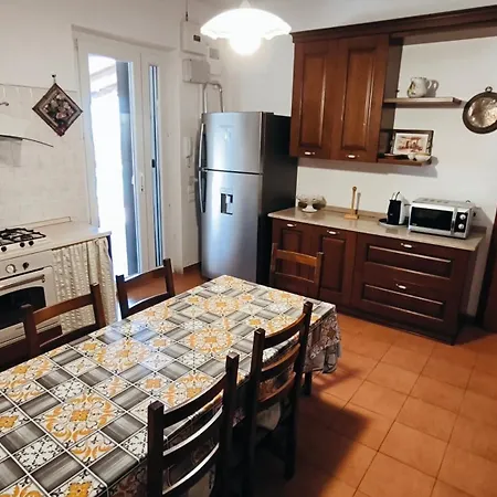 Egle Belpasso, Con Piscina