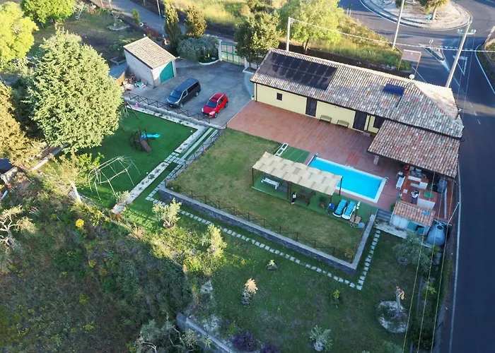 Egle Belpasso, Con Piscina * Бельпассо